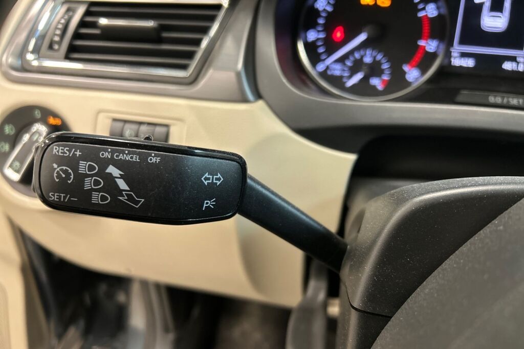 SKODA RAPID 2017 Spaceback 1,2 TSI 90 Style DSG Autom.