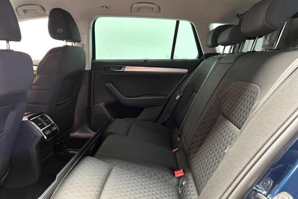 Skoda Superb 2022 Combi 2.0 TDI 150 Ambition DSG Autom.