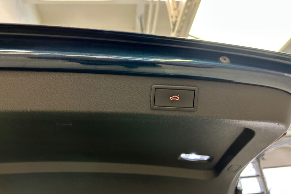 Skoda Superb 2022 Combi 2.0 TDI 150 Ambition DSG Autom.