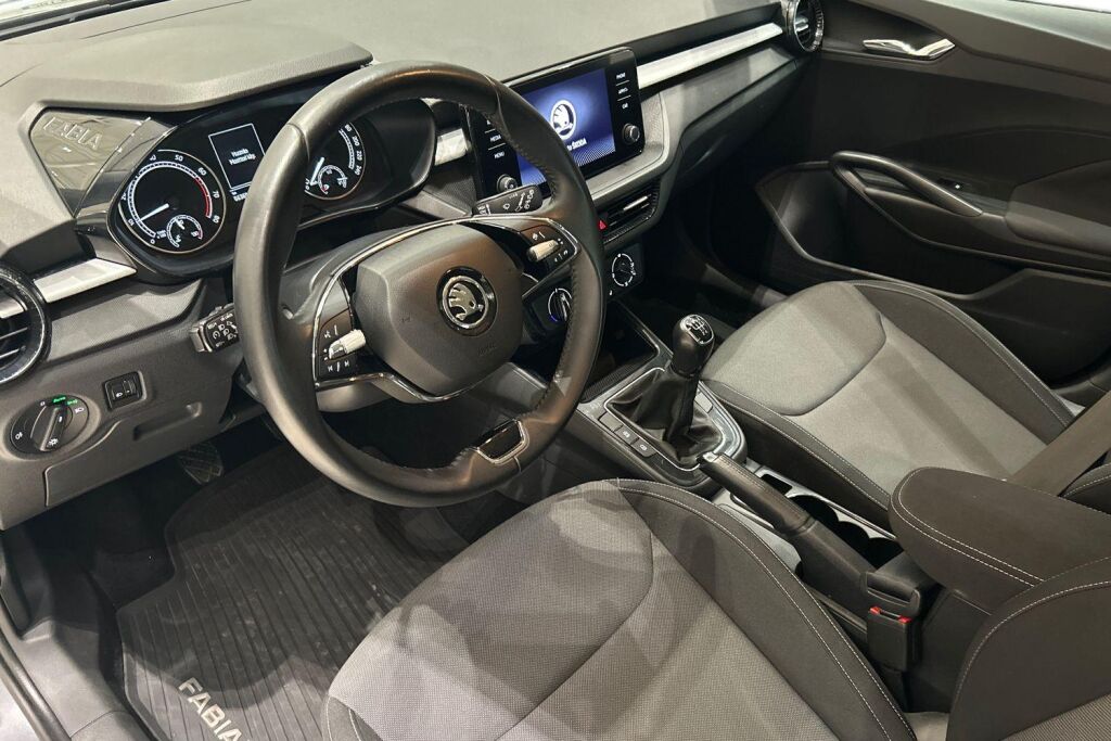 Skoda Fabia 2023 1.0 TSI 95 Ambition
