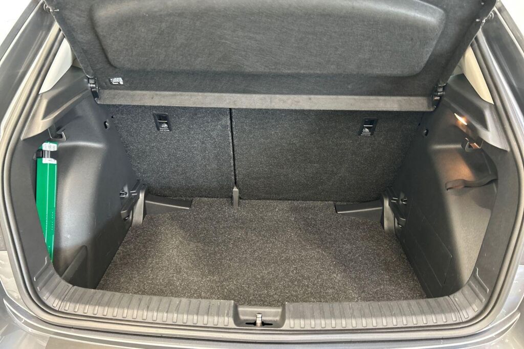Skoda Fabia 2023 1.0 TSI 95 Ambition