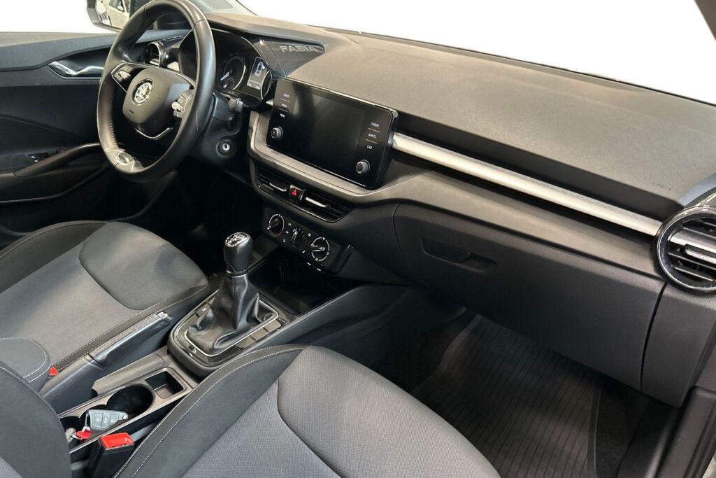 Skoda Fabia 2023 1.0 TSI 95 Ambition