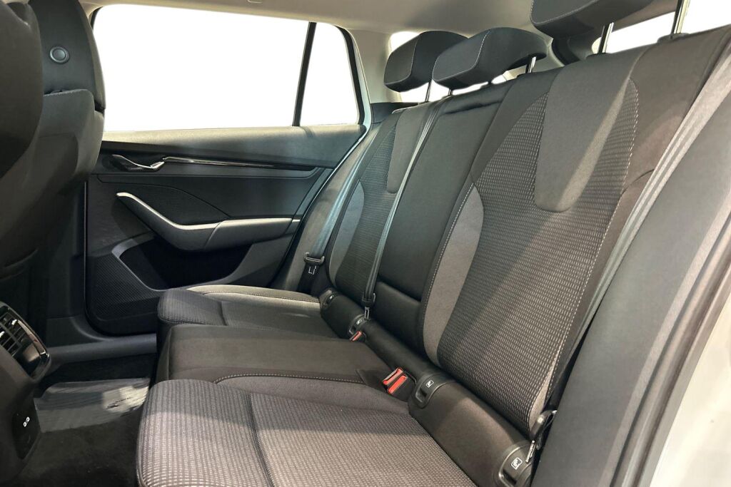 Skoda Octavia 2023 Combi 1.5 TSI Ambition eTEC DSG Autom.