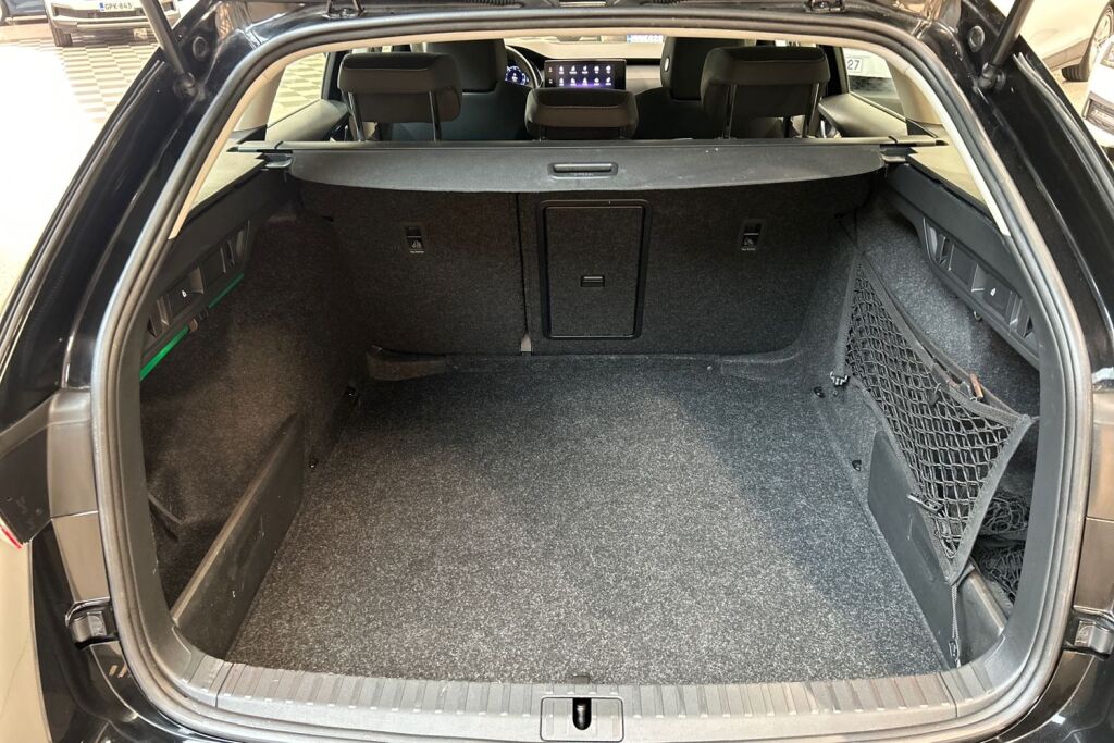Skoda Octavia 2023 Combi 1.5 TSI Ambition eTEC DSG Autom.