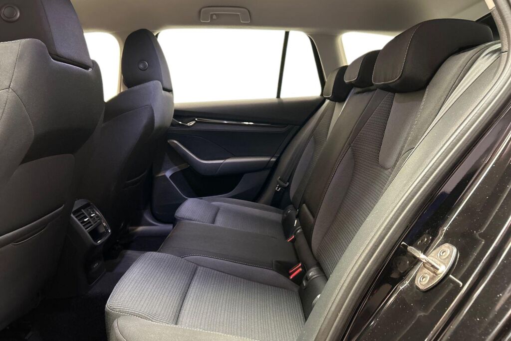 Skoda Octavia 2023 Combi 1.5 TSI Ambition eTEC DSG Autom.