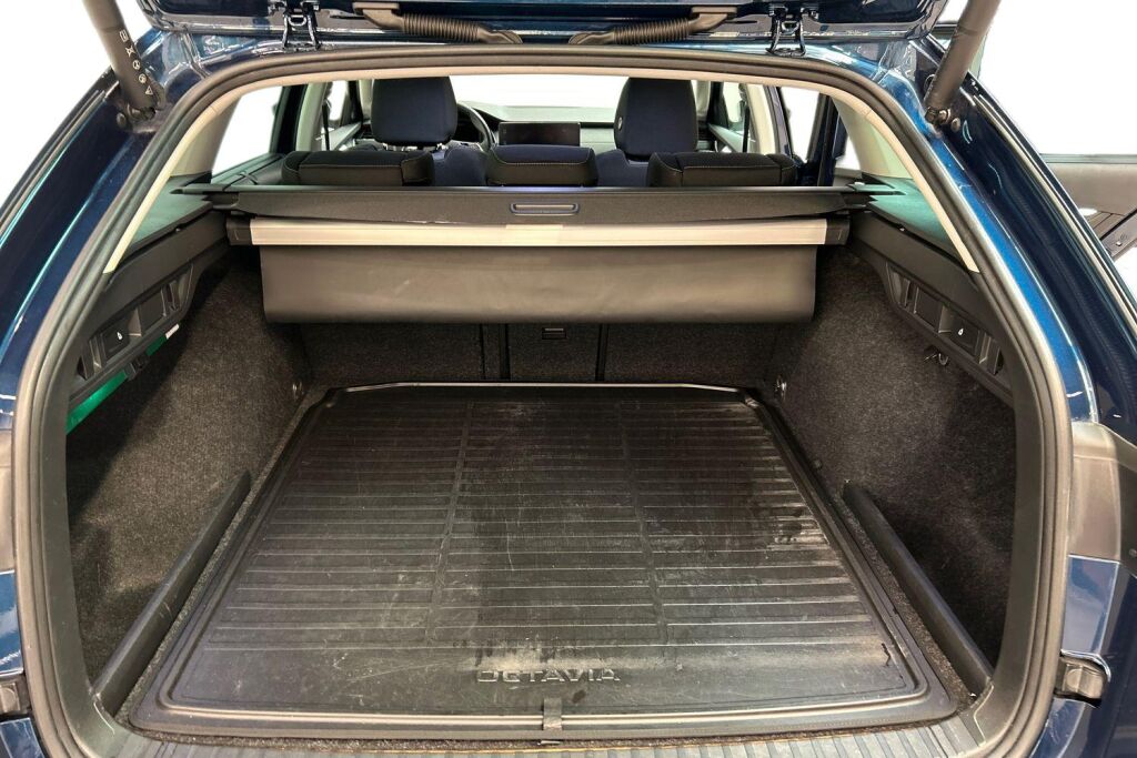 Skoda Octavia 2023 Combi 1.4 TSI PHEV Style iV DSG Autom.
