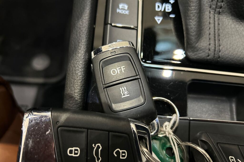 Skoda Superb 2024 Combi 1.4 TSI PHEV L&K iV BusinessLine DSG Autom.