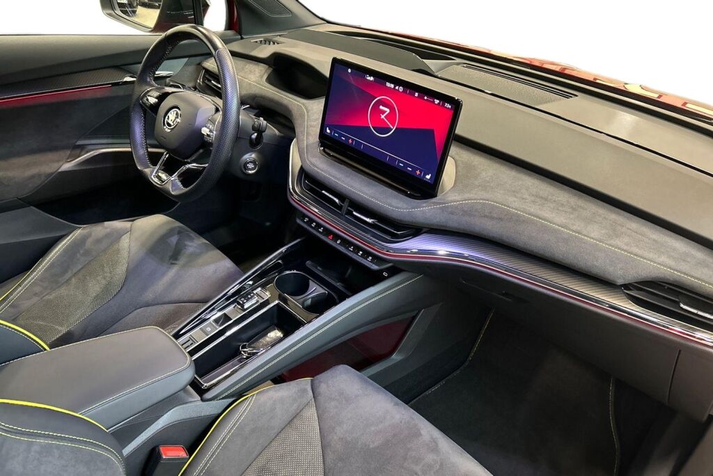 SKODA Enyaq 2024 Coupe 80x 4x4 RS iV