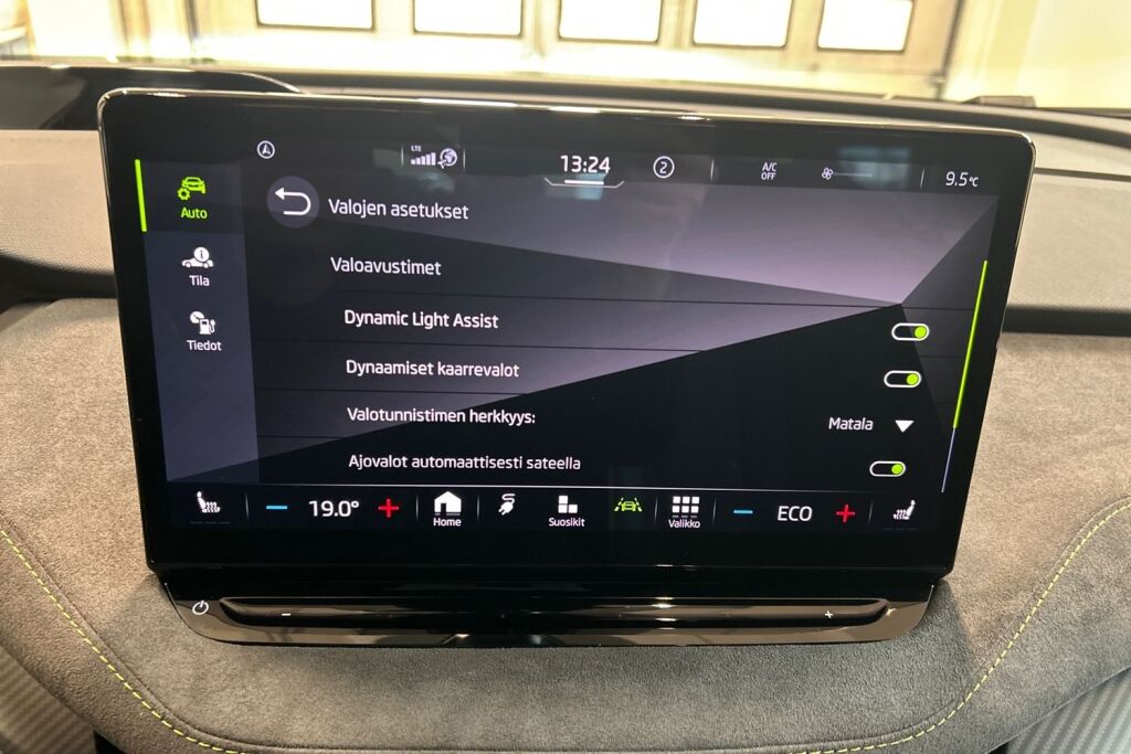 SKODA Enyaq 2024 Coupe 80x 4x4 RS iV