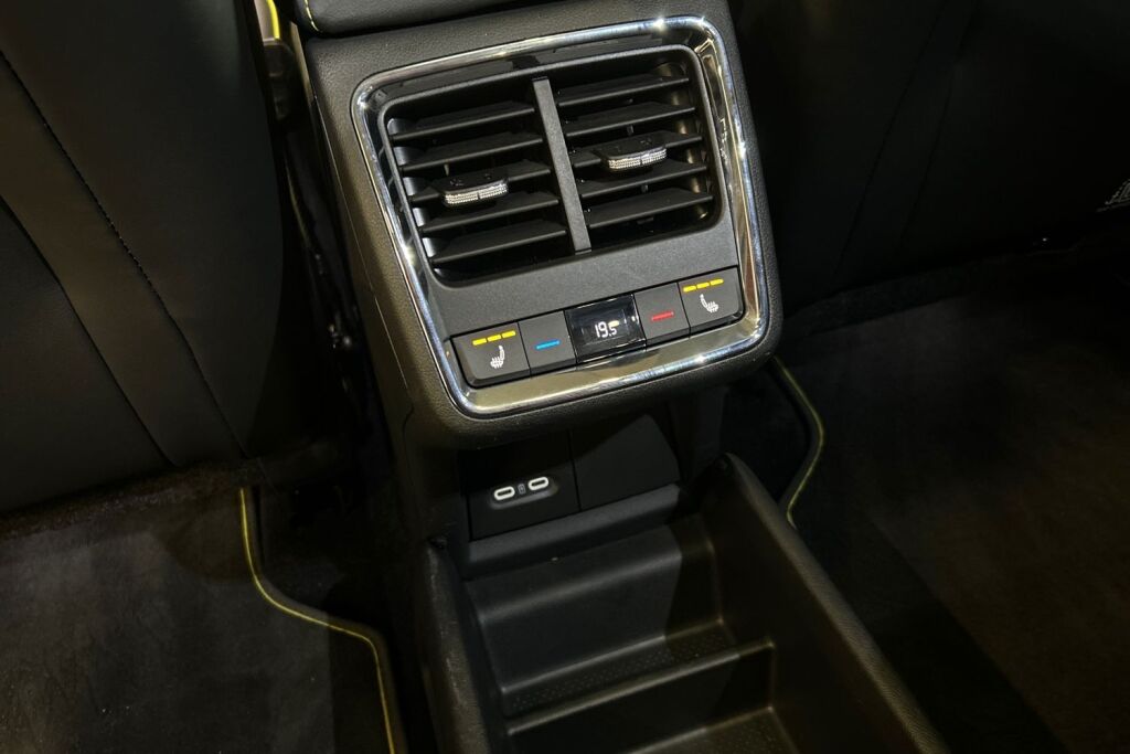 SKODA Enyaq 2024 Coupe 80x 4x4 RS iV