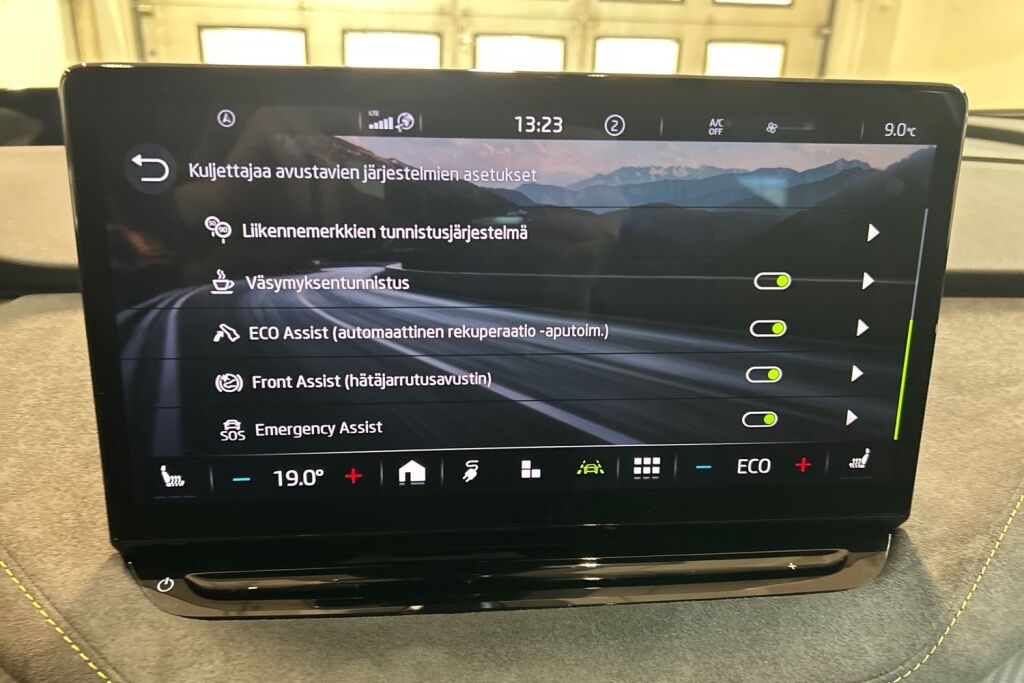 SKODA Enyaq 2024 Coupe 80x 4x4 RS iV