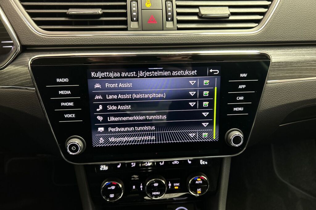 Skoda Superb 2024 Combi 1.4 TSI PHEV Style iV BusinessLine DSG Autom.