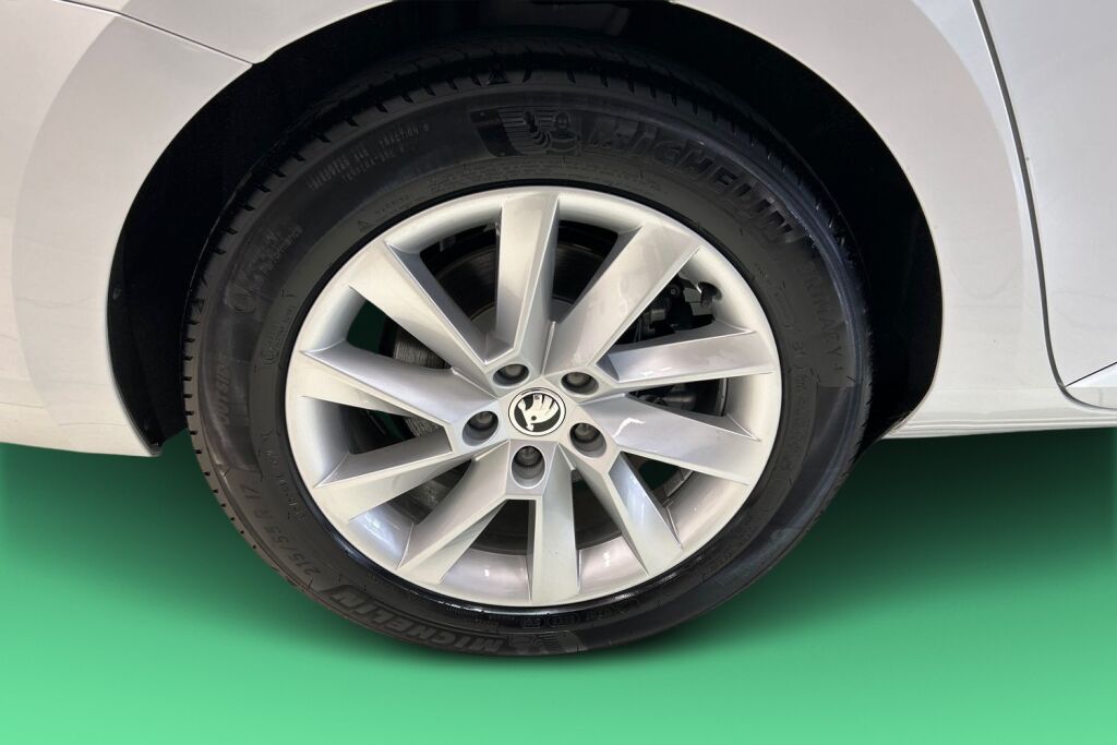 Skoda Superb 2024 Combi 1.4 TSI PHEV Style iV BusinessLine DSG Autom.
