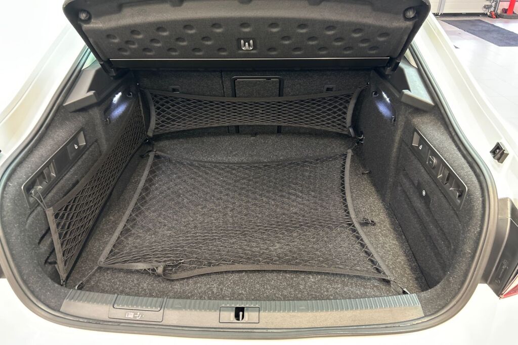 Skoda Superb 2024 Combi 1.4 TSI PHEV Style iV BusinessLine DSG Autom.