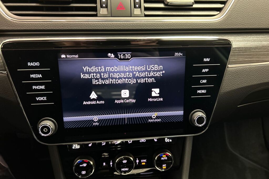 Skoda Superb 2024 Combi 1.4 TSI PHEV Style iV BusinessLine DSG Autom.