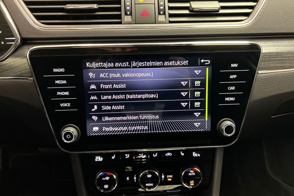 Skoda Superb 2024 Combi 1.4 TSI PHEV Style iV BusinessLine DSG Autom.