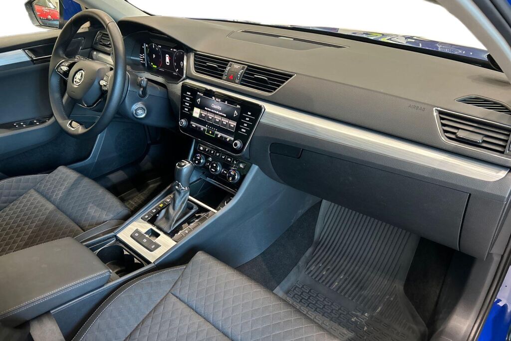 Skoda Superb 2025 Combi 1.4 TSI PHEV Ambition iV BusinessLine DSG Autom.