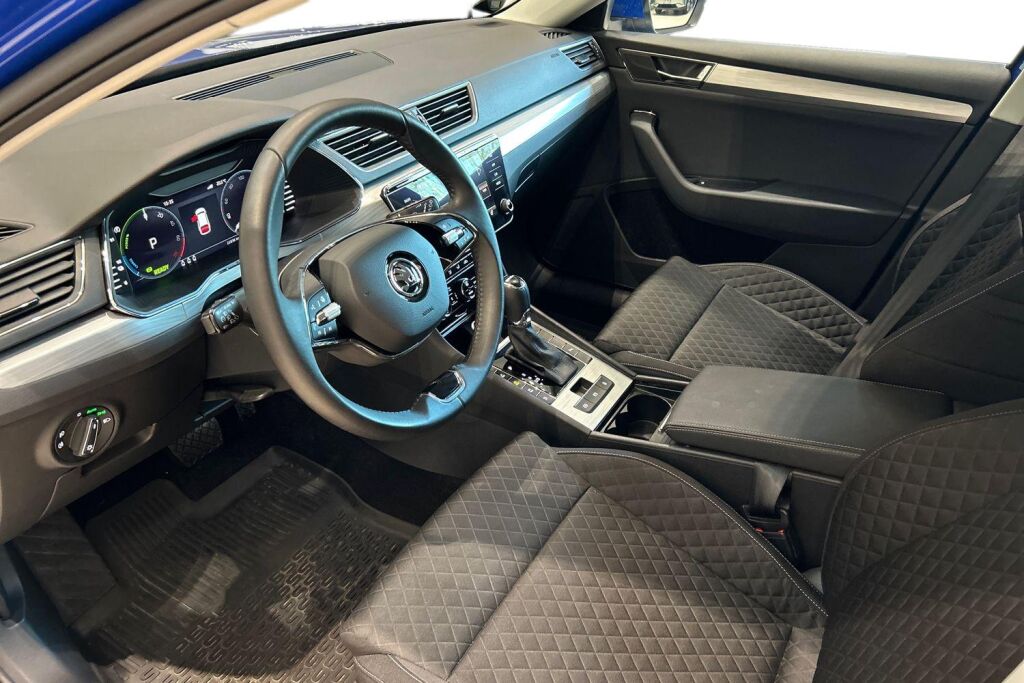 Skoda Superb 2025 Combi 1.4 TSI PHEV Ambition iV BusinessLine DSG Autom.