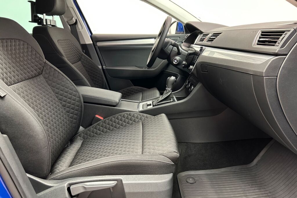 Skoda Superb 2024 Combi 1.4 TSI PHEV Ambition iV BusinessLine DSG Autom.