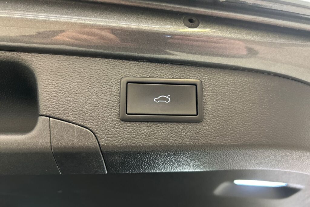 Skoda Superb 2024 Combi 1.5 TSI PHEV L&K DSG Autom.