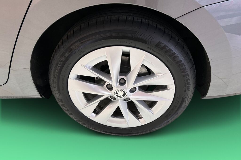 Skoda Octavia 2024 Combi 1.5 TSI 150 Selection eTEC DSG Autom.