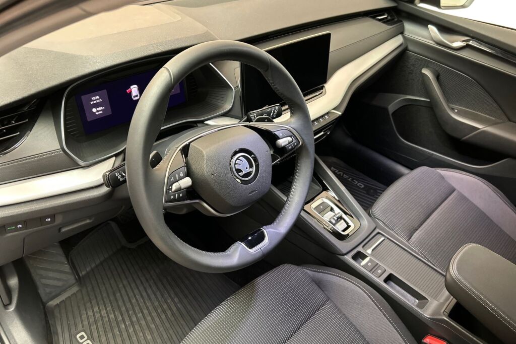 Skoda Octavia 2024 Combi 1.5 TSI 150 Selection eTEC DSG Autom.