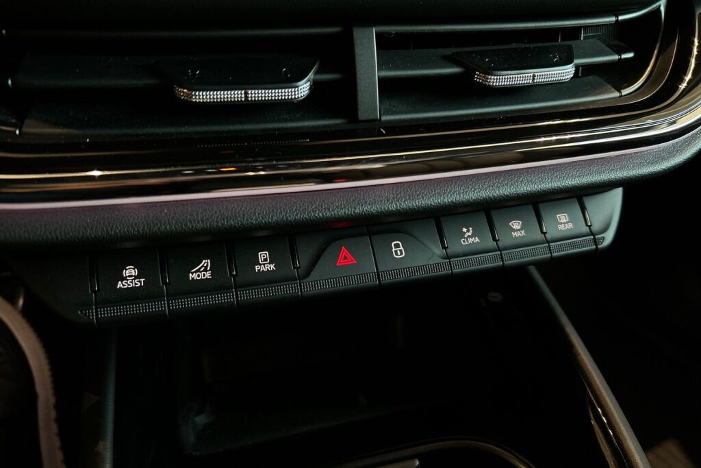 Skoda Enyaq 2025 Coupe 85x 4x4 L&K BusinessLine