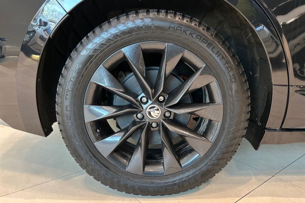 Skoda Enyaq 2025 Coupe 85x 4x4 L&K BusinessLine