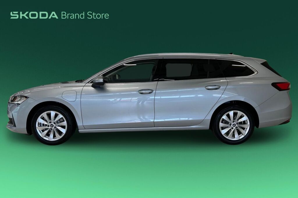 Skoda Superb 2026 Combi 1.5 TSI PHEV Selection DSG Autom.