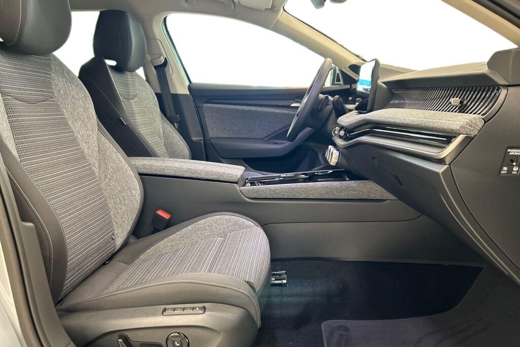 Skoda Superb 2026 Combi 1.5 TSI PHEV Selection DSG Autom.