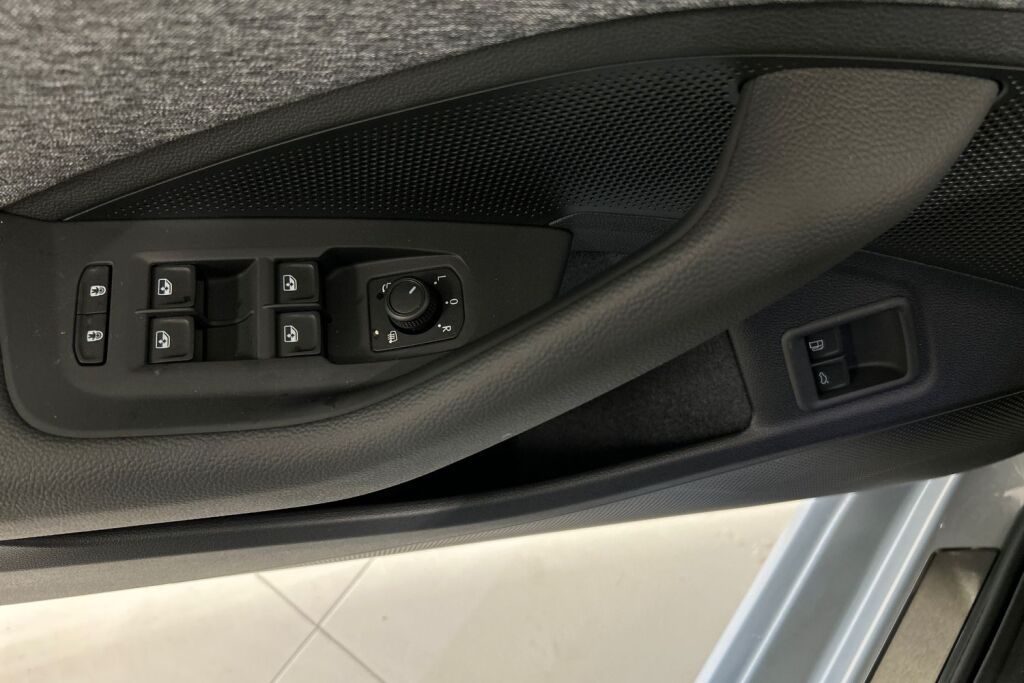 Skoda Superb 2026 Combi 1.5 TSI PHEV Selection DSG Autom.