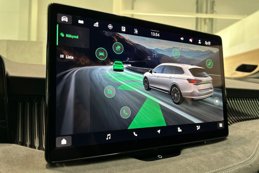 Skoda Superb 2026 Combi 1.5 TSI PHEV SportLine Explore DSG Autom.