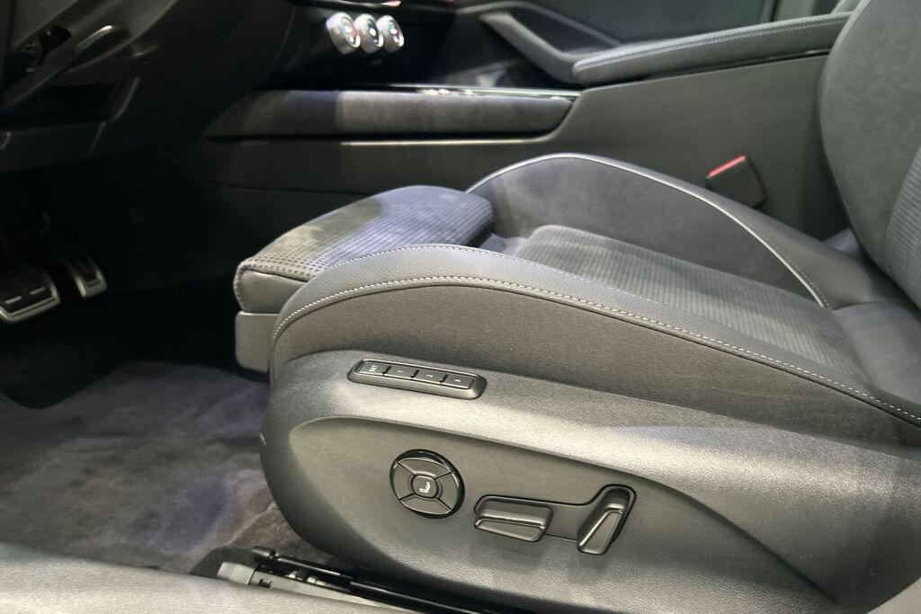 Skoda Superb 2026 Combi 1.5 TSI PHEV SportLine Explore DSG Autom.