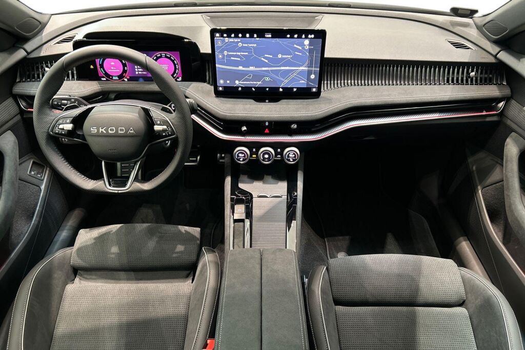 Skoda Superb 2026 Combi 1.5 TSI PHEV SportLine Explore DSG Autom.
