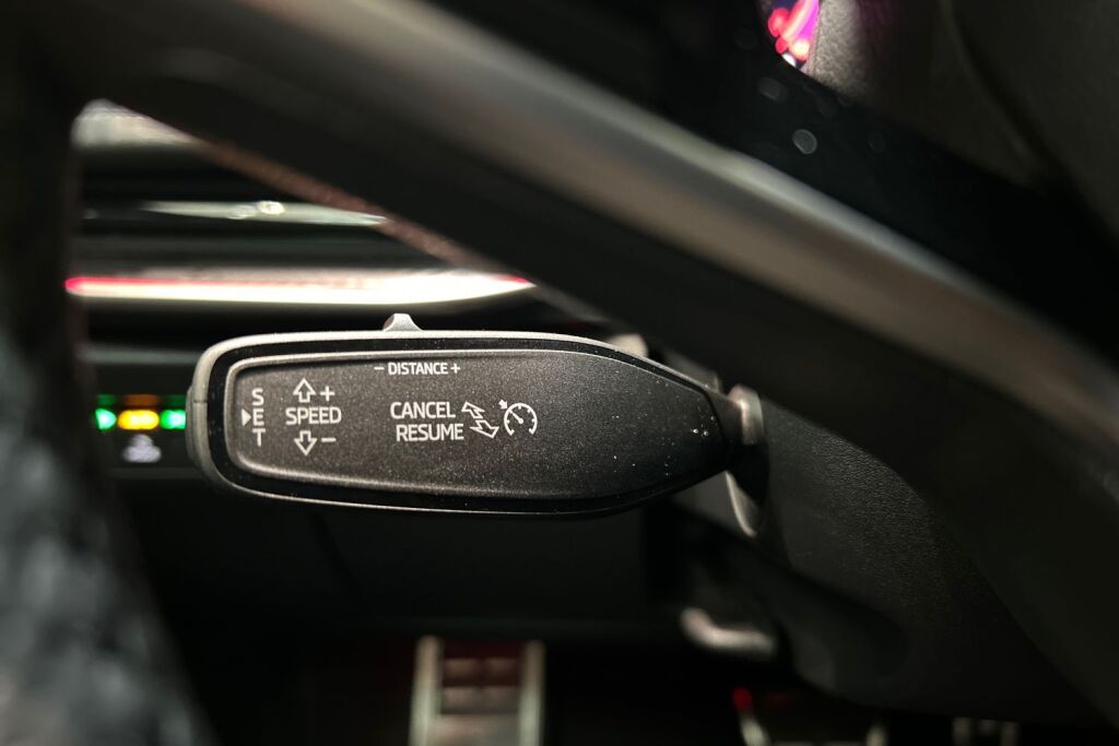 Skoda Superb 2026 Combi 1.5 TSI PHEV SportLine Explore DSG Autom.