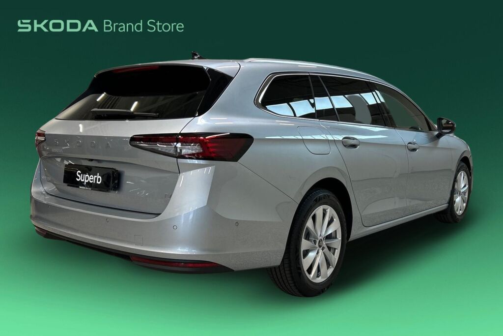 Skoda Superb 2026 Combi 1.5 TSI PHEV Style Explore DSG Autom.
