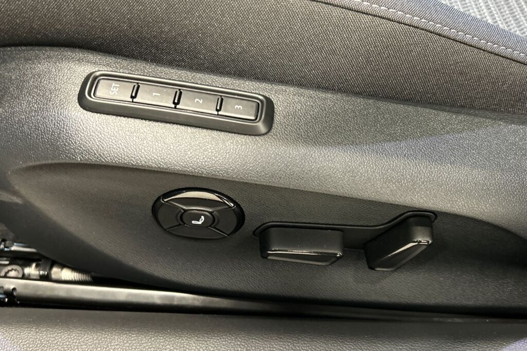 Skoda Superb 2026 Combi 1.5 TSI PHEV Style Explore DSG Autom.