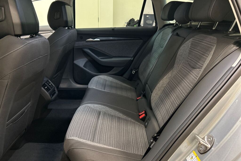 Skoda Superb 2026 Combi 1.5 TSI PHEV Style Explore DSG Autom.