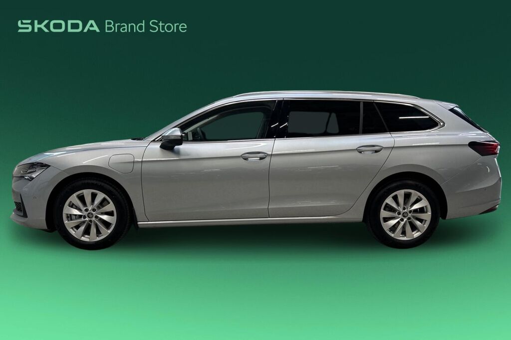 Skoda Superb 2026 Combi 1.5 TSI PHEV Style Explore DSG Autom.