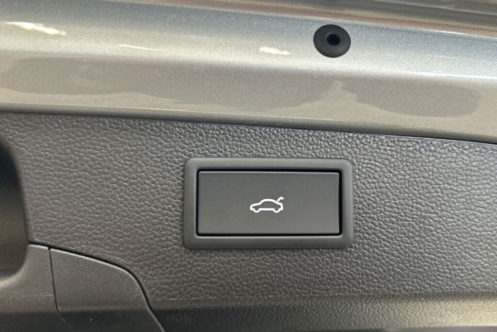 Skoda Superb 2026 Combi 1.5 TSI PHEV Style Explore DSG Autom.