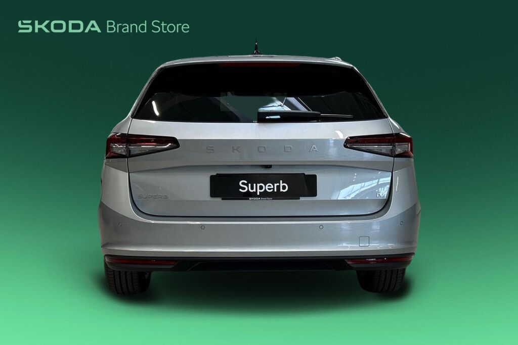 Skoda Superb 2026 Combi 1.5 TSI PHEV Style Explore DSG Autom.