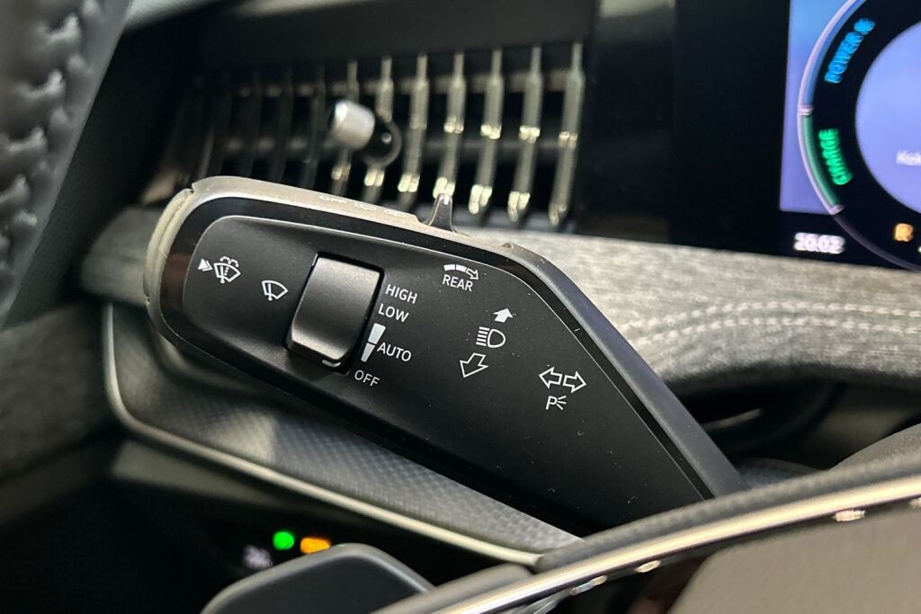 Skoda Superb 2026 Combi 1.5 TSI PHEV Style Explore DSG Autom.