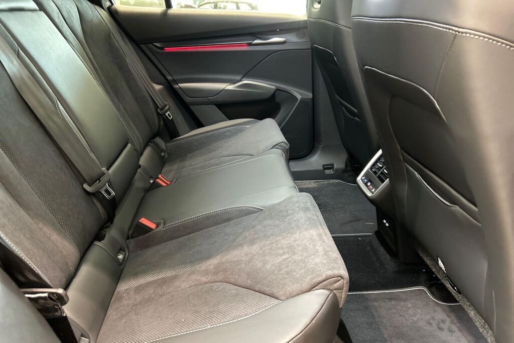 Skoda Elroq 2026 60 SportLine