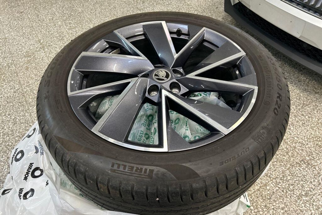 Skoda Enyaq 2022 80x 4x4 SportLine iV