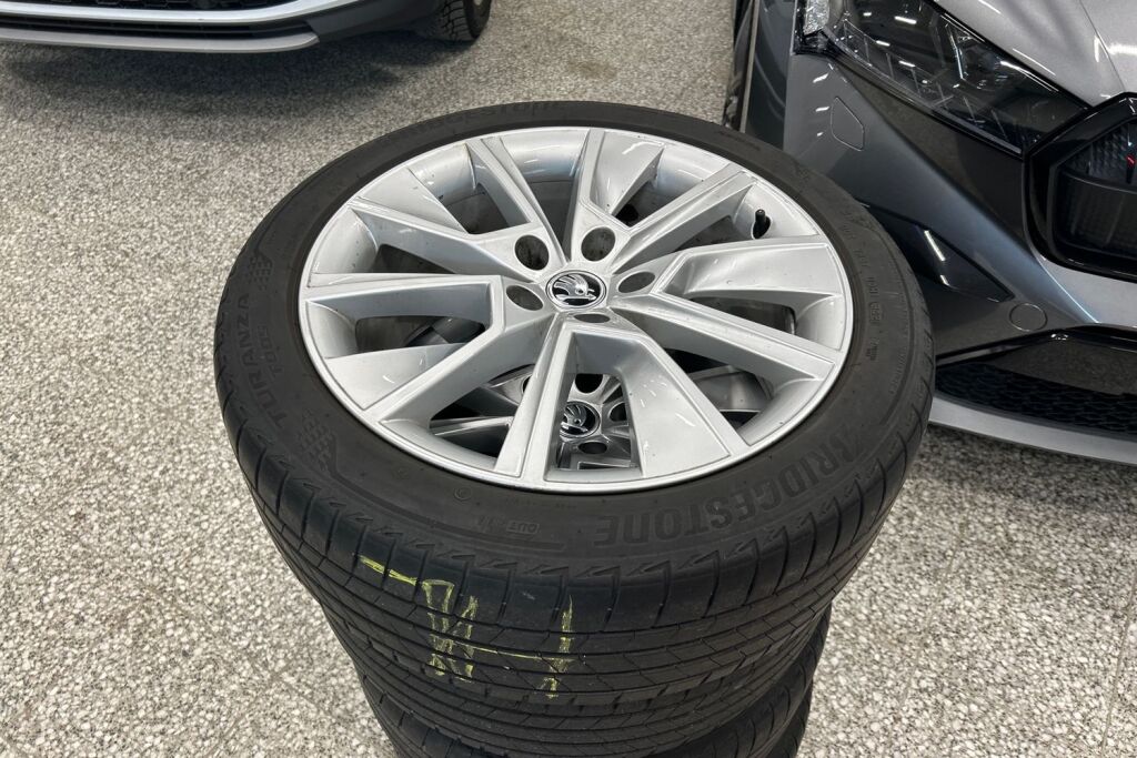 Skoda Octavia 2021 Combi 2.0 TDI 200 4x4 Scout DSG Autom.