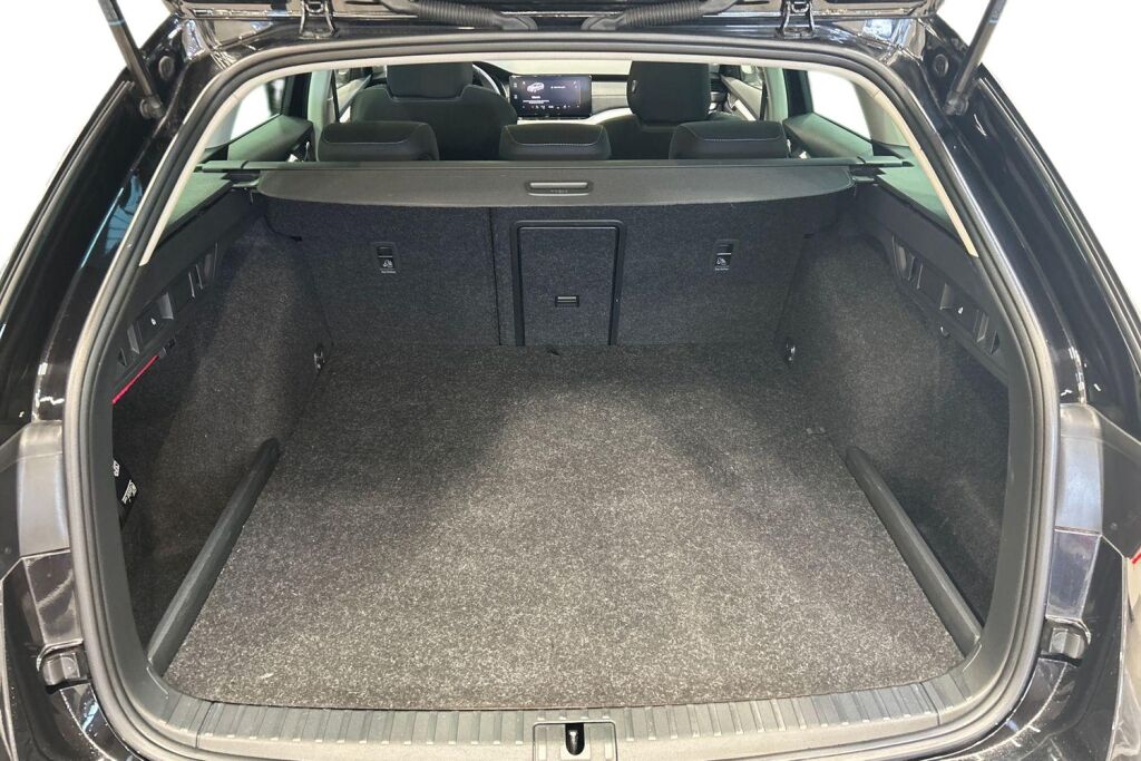 Skoda Octavia 2022 Combi 1.4 TSI PHEV Style iV DSG Autom.