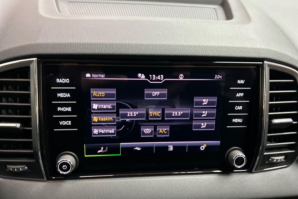 Skoda Karoq 2026 1.5 TSI Style DSG Autom.