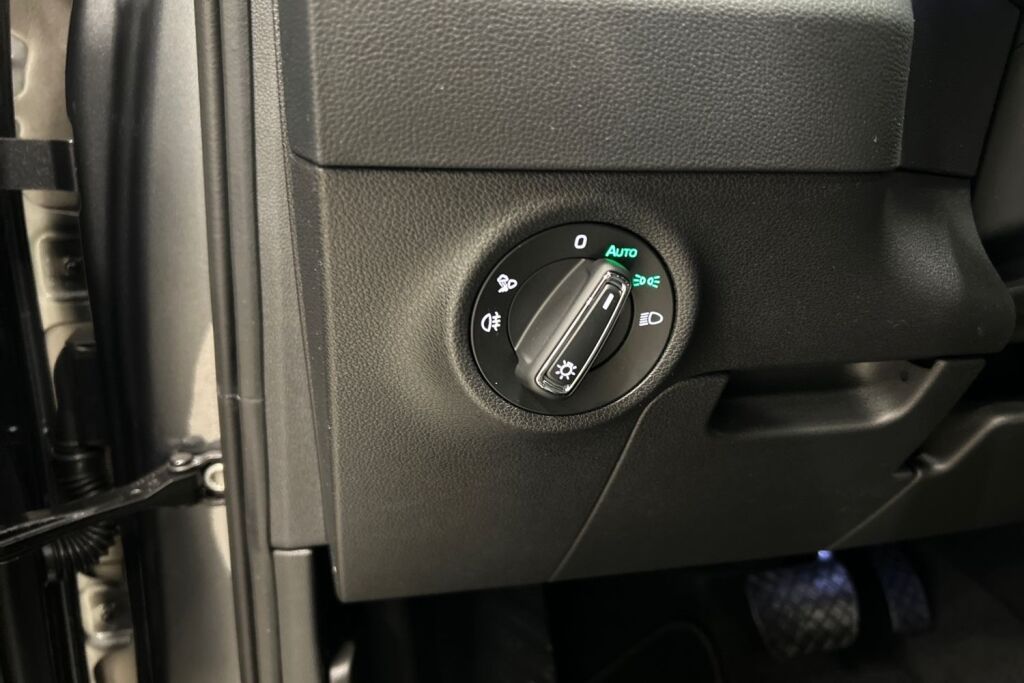 Skoda Karoq 2026 1.5 TSI Style DSG Autom.