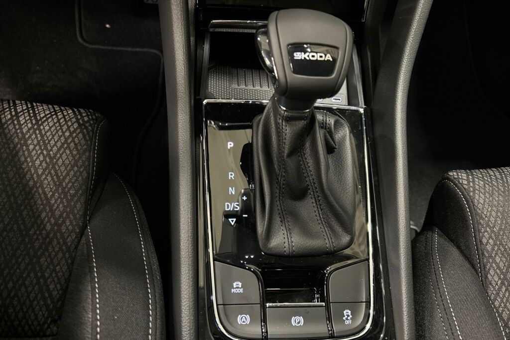 Skoda Karoq 2026 1.5 TSI Style DSG Autom.