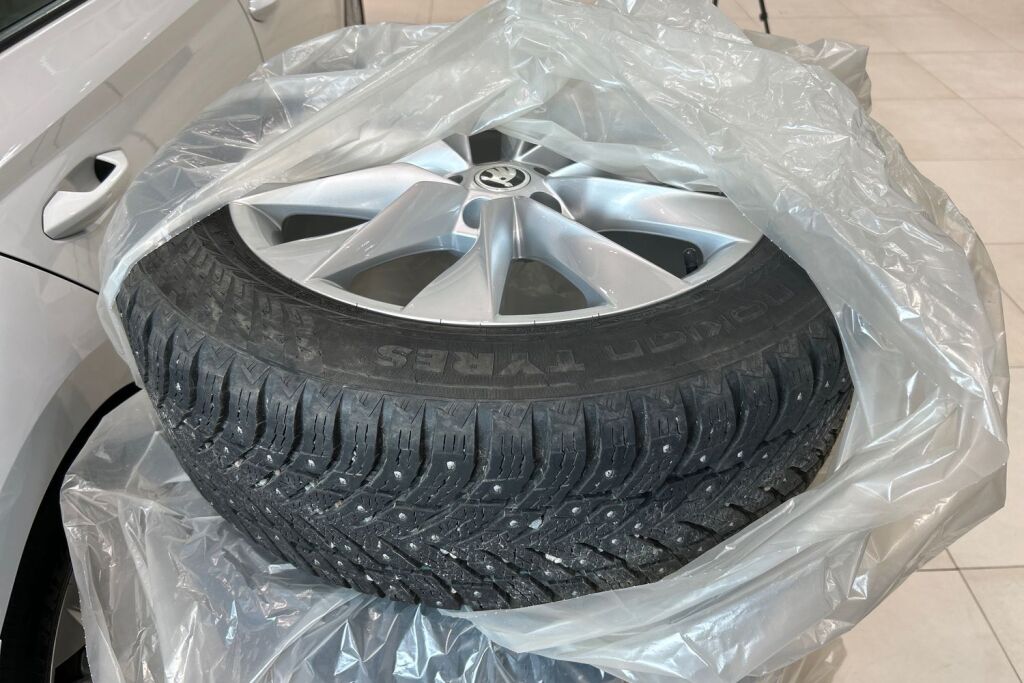 Skoda Enyaq 2024 60